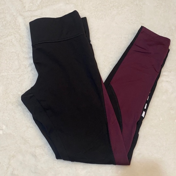 PINK Victoria's Secret Pants - PINK leggings